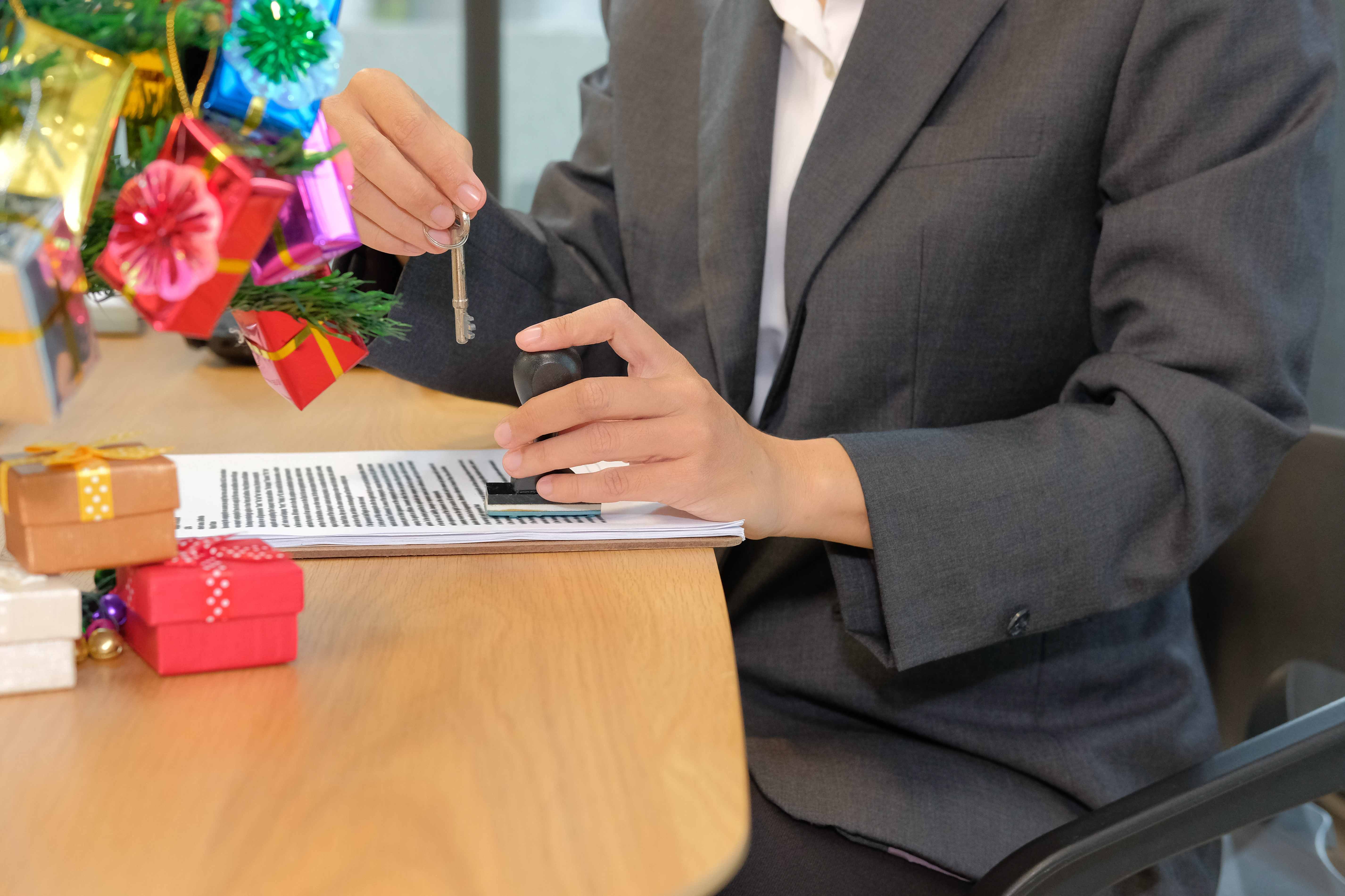 Получение согласия работника: Как правильно оформить?